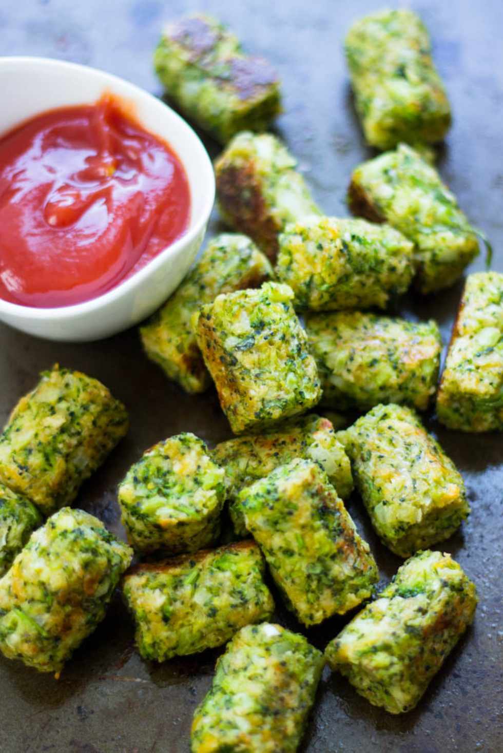 Healthy Baked Broccoli Tots